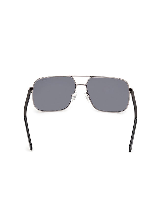 GUESS نظارات شمسية قطبية للرجال - GU0011908D58 - حجم العدسة: 58 مم - Image 4